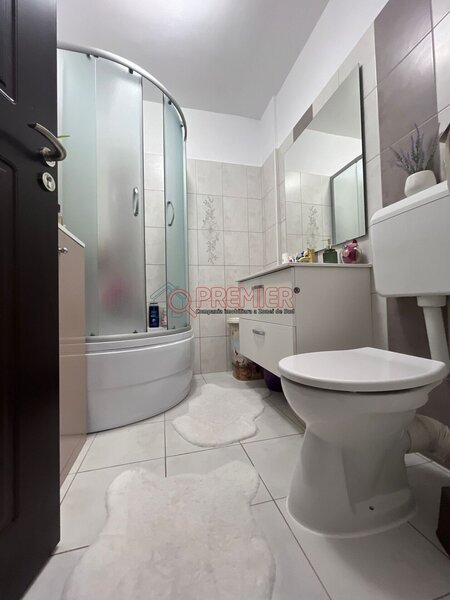 Popesti, Drumul Fermei, 2 camere + curte 40 mp + parcare.