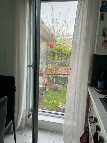 Popesti, Drumul Fermei, 2 camere + curte 40 mp + parcare.